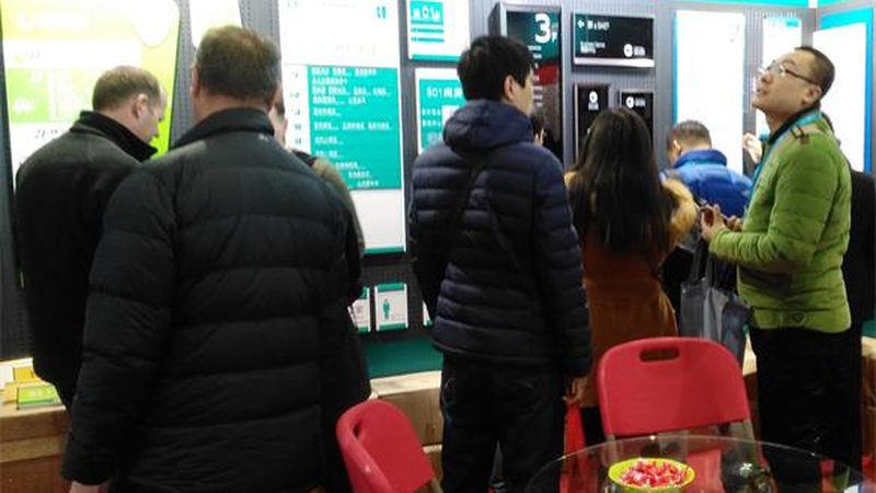 木质舞台板：搭建舞台的隐秘力量